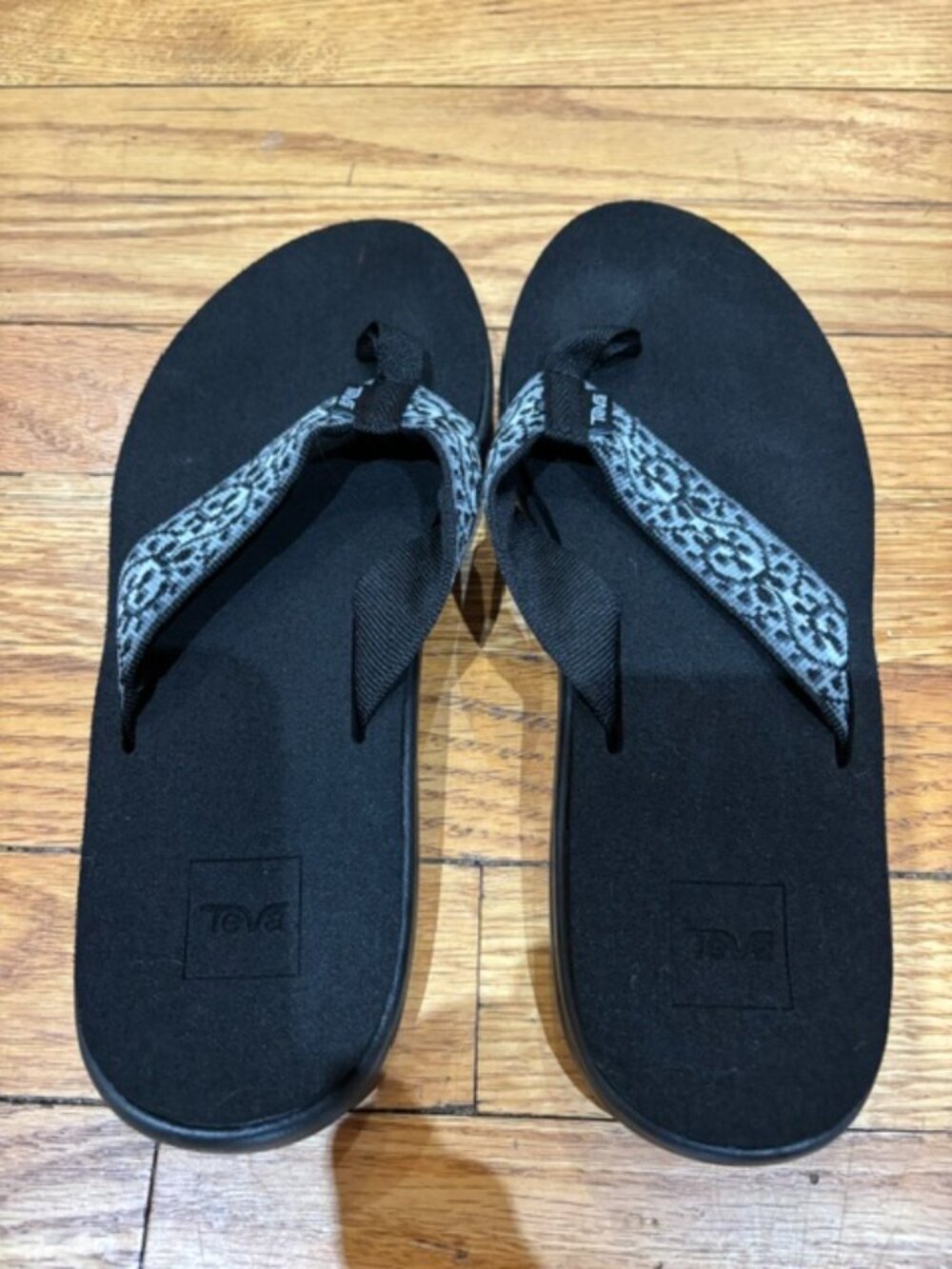 Teva Flip Flops – Women's Size 8 – Cushioned Comfort Sandals